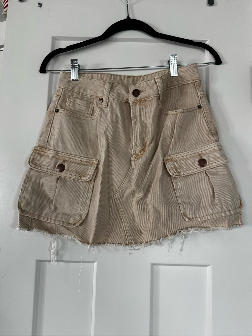 Blu Pepper Tan Cargo Pocket Women's Shorts - Casual Utility Style